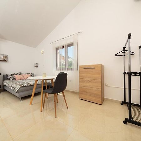 Villa Lili Pula Exteriér fotografie
